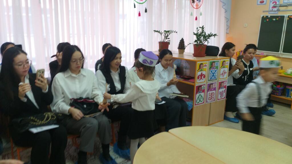 Тәрбиелеу-білім беру үрдесінде этнопедагогика инновациялық технологиялармен ұштастырып баланың танымдық қабілеттерін арттыру