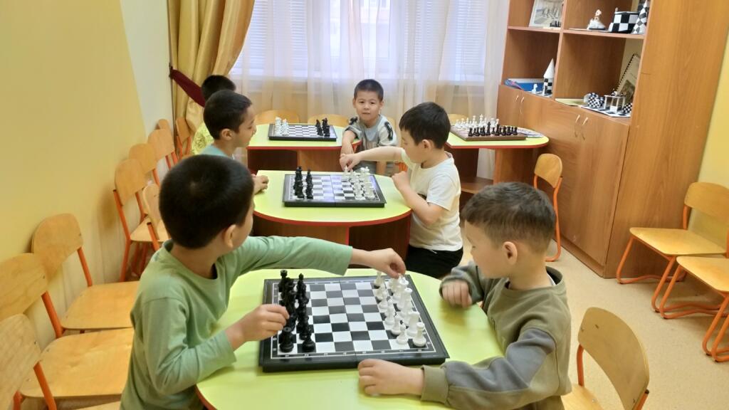 Шахматная фигура Конь